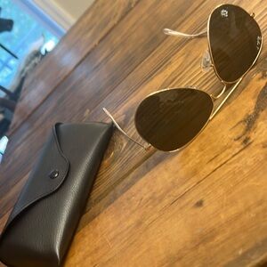 Ray-Ban Large Gold Metal Sunglasses- Polarized with green lenses.  Size 34.
